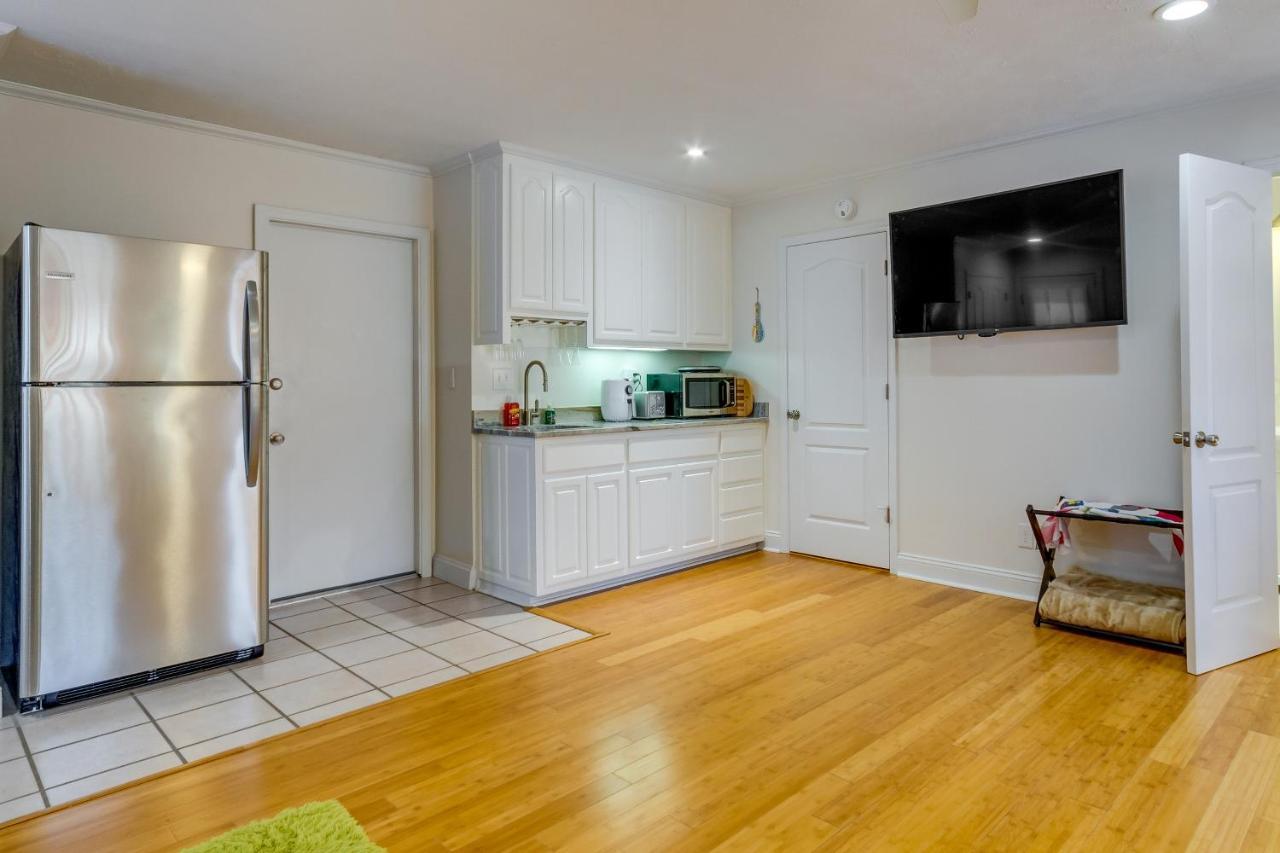 Gulf Breeze Vacation Rental For 2 With Pool Access! Екстер'єр фото
