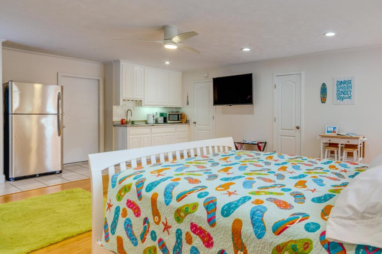 Gulf Breeze Vacation Rental For 2 With Pool Access! Екстер'єр фото