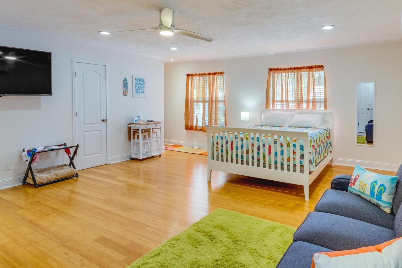 Gulf Breeze Vacation Rental For 2 With Pool Access! Екстер'єр фото