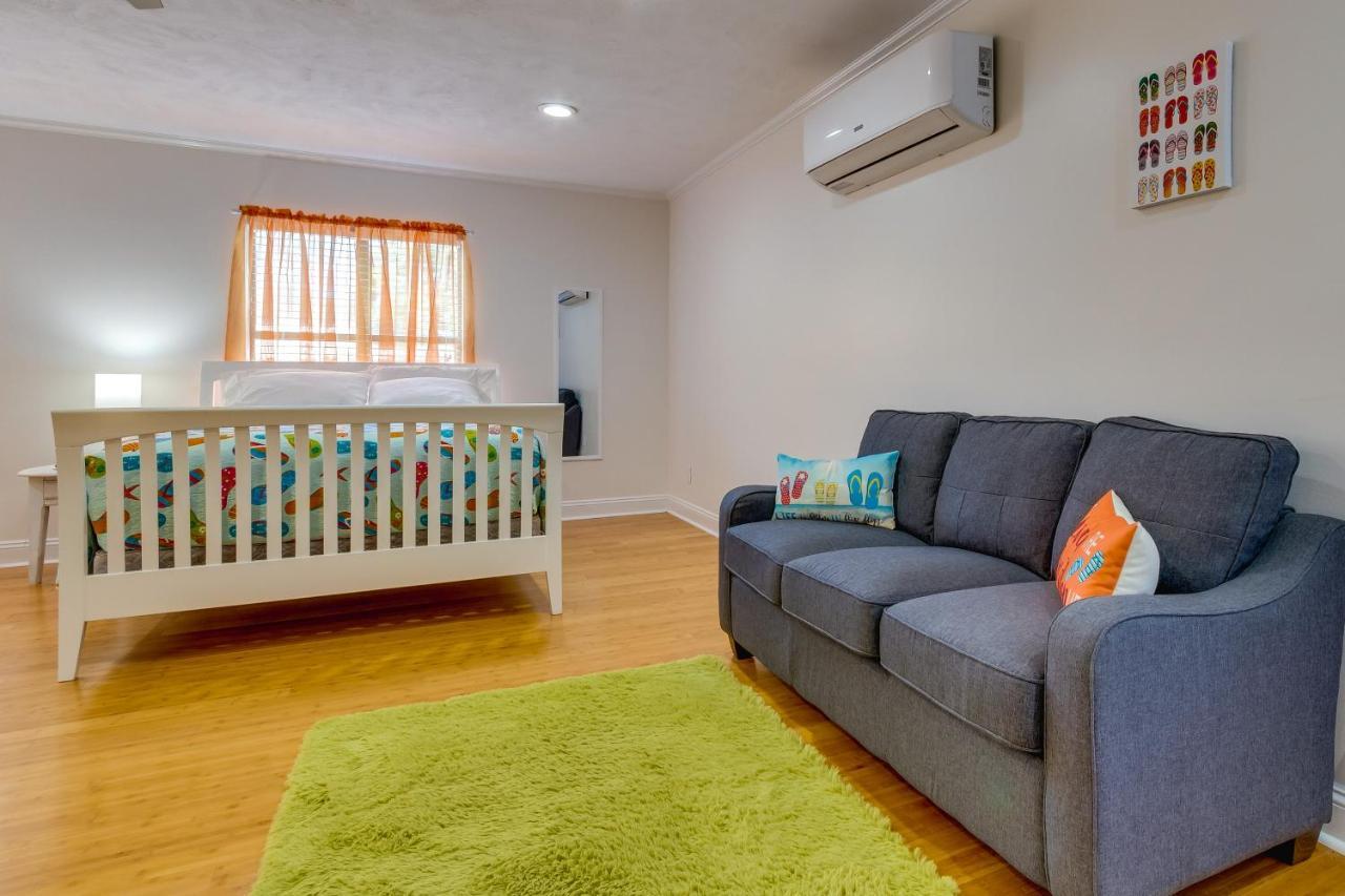 Gulf Breeze Vacation Rental For 2 With Pool Access! Екстер'єр фото